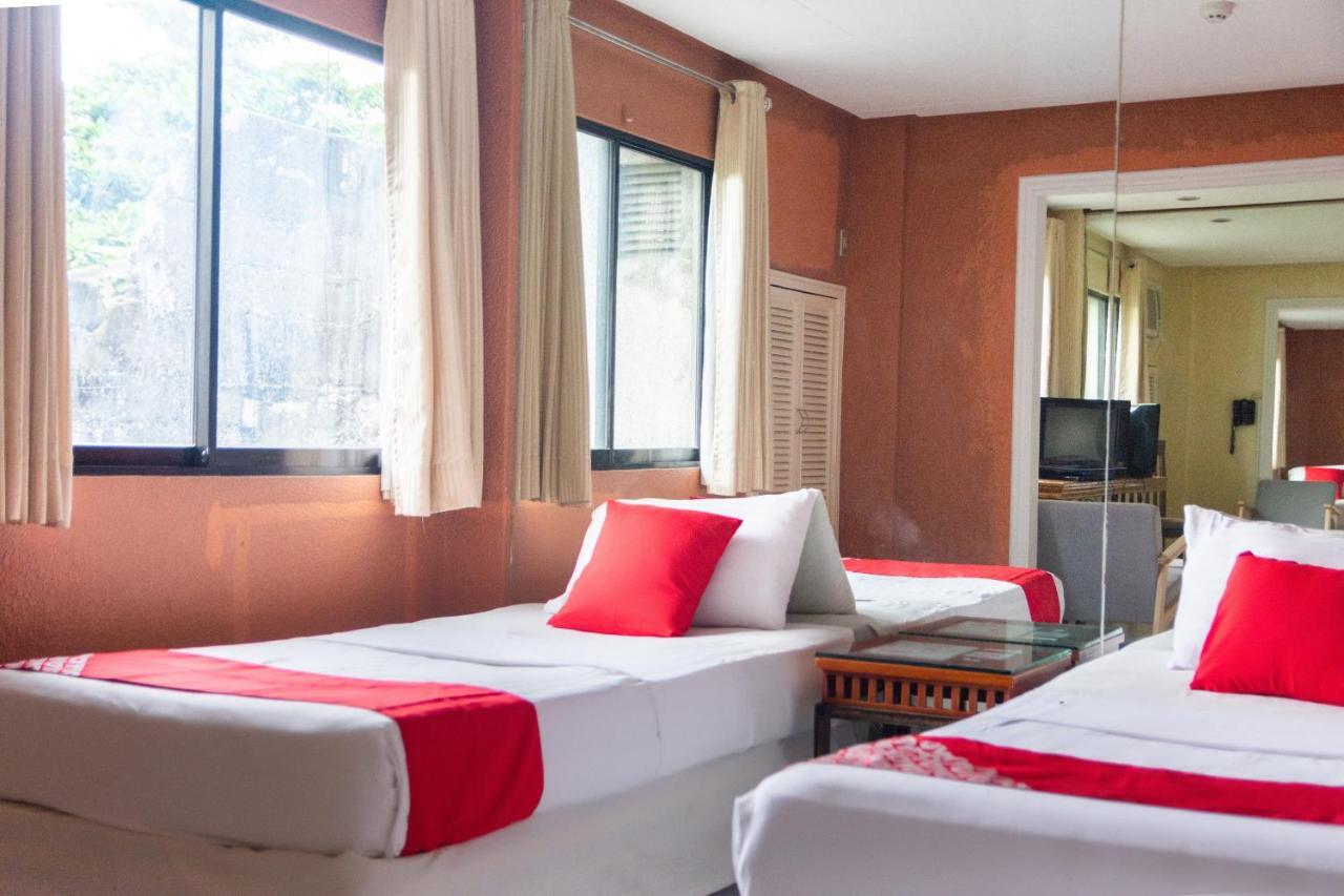 Chito'S Hotel Iloilo City Ngoại thất bức ảnh