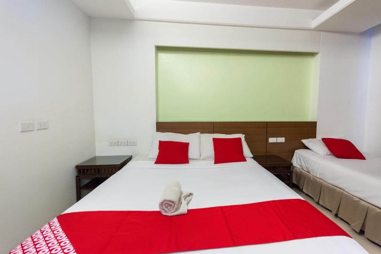 Chito'S Hotel Iloilo City Ngoại thất bức ảnh