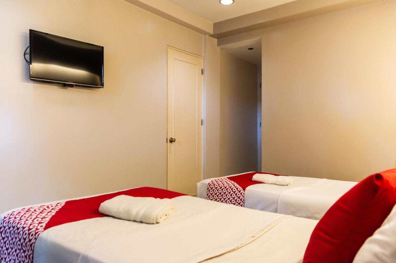 Chito'S Hotel Iloilo City Ngoại thất bức ảnh