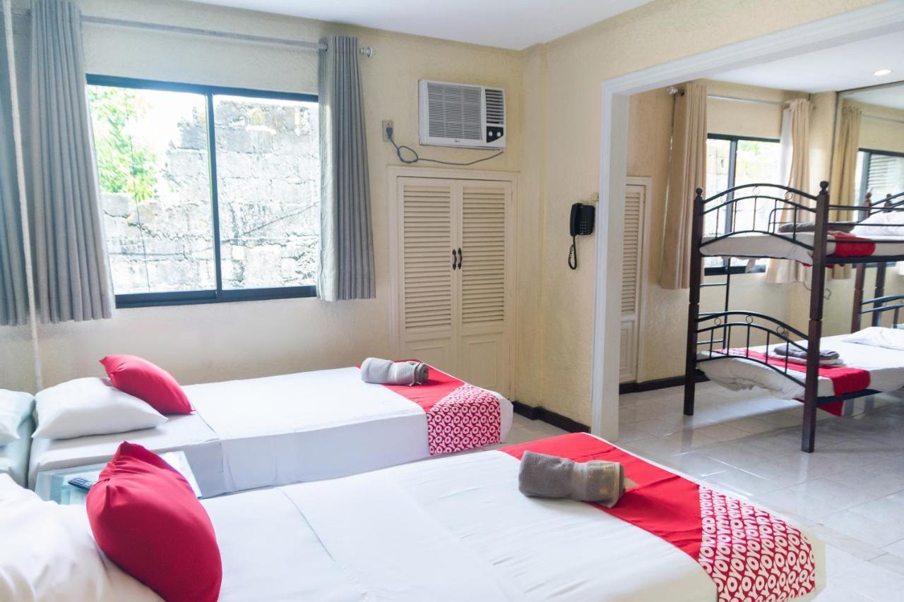 Chito'S Hotel Iloilo City Ngoại thất bức ảnh
